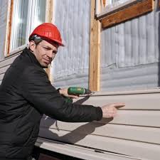 Best Custom Trim and Detailing for Siding  in Wade, MS